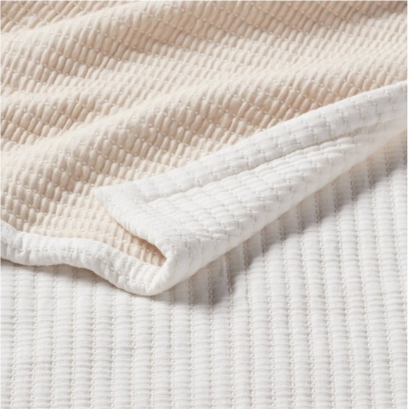 THRESHOLD NWT matalesse bed blanket -Ivory -full/queen - Picture 2 of 7